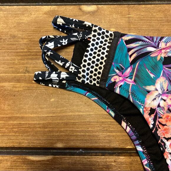 NWT Kuleana Swimsuit Tropical 2 Piece Bikini Bandeau Ruffle Top Bottoms Small - Picture 5 of 14